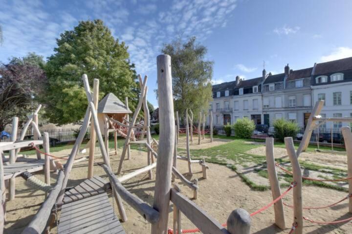 Lerelaisdodileqsl - Cambrai - Hyper Centre - Free Wifi - Ideal Couple & Famille Exteriör bild